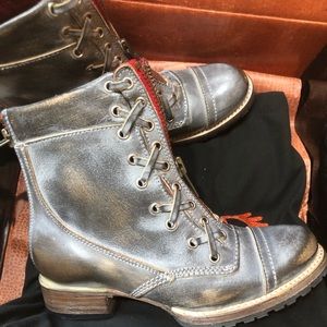 Freebird by Steven Liverpool New in box